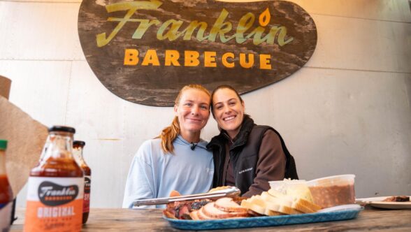dffefc70433e4aff9482030b41bd629f_6qm597uiodj0vzfvcqbrti89ffwzbh2h__Tuesday Feb. 25_FRANKLINS BBQ VISIT_FRANKLIN _VISIT_20250225_KJACKSON_KMCM_01-27__2048