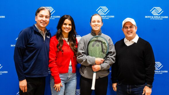 dffefc70433e4aff9482030b41bd629f_cpau2hly1ywt8o3wb02h1ombyjgihh7d__Friday Feb. 21_Kids Day at Boys and Girls Club_ALEX5272__2048