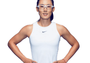 ZhengSaisai_Hero-Smile