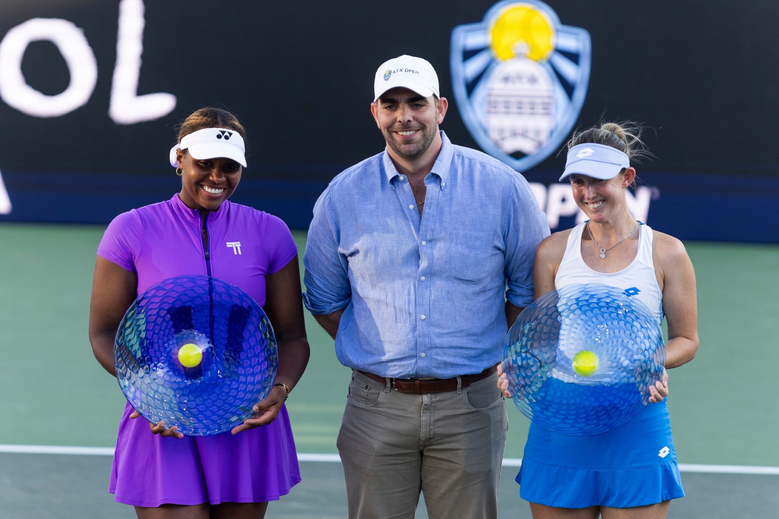 S. Hunter_T. Townsend v E. Chong_E. Liang42_medium